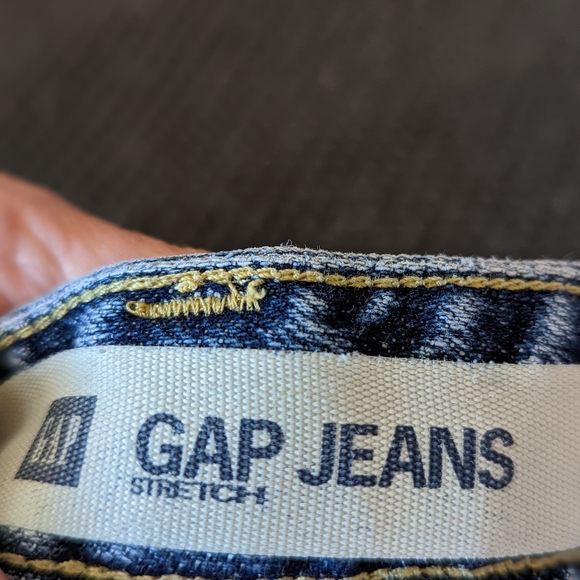 Gap strech size 2 jean skirt - Picture 6 of 7